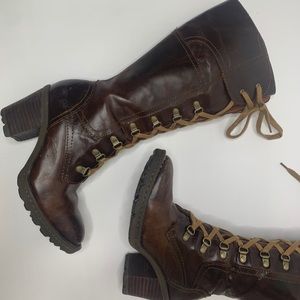 BORN | leather lace-up boots size 6